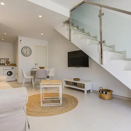 Homu Sama - Muy Cerca De La Playa * بلايا بلانكا