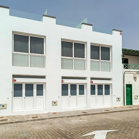 Homu Sama - Muy Cerca De La Playa Playa Blanca (Lanzarote)