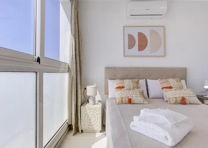 Homu Sama - Muy Cerca De La Playa *