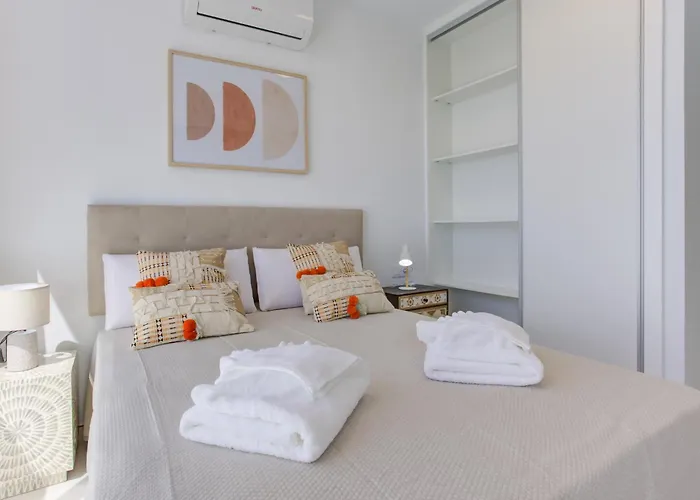 Homu Sama - Muy Cerca De La Playa *