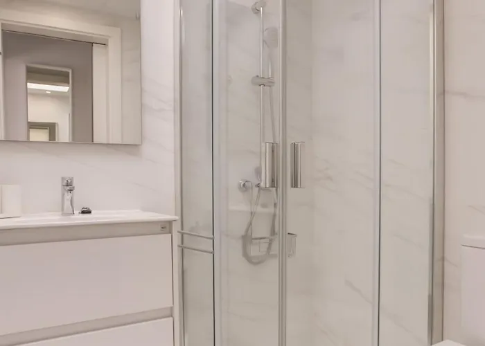 Homu Sama - Muy Cerca De La Playa